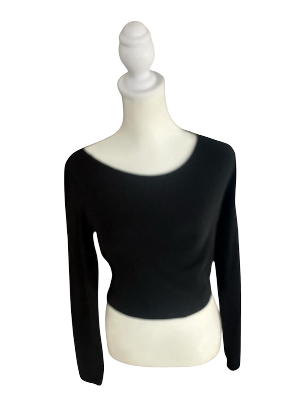 Forever 21 Black Long Sleeve Cropped Top Women’s Size Medium